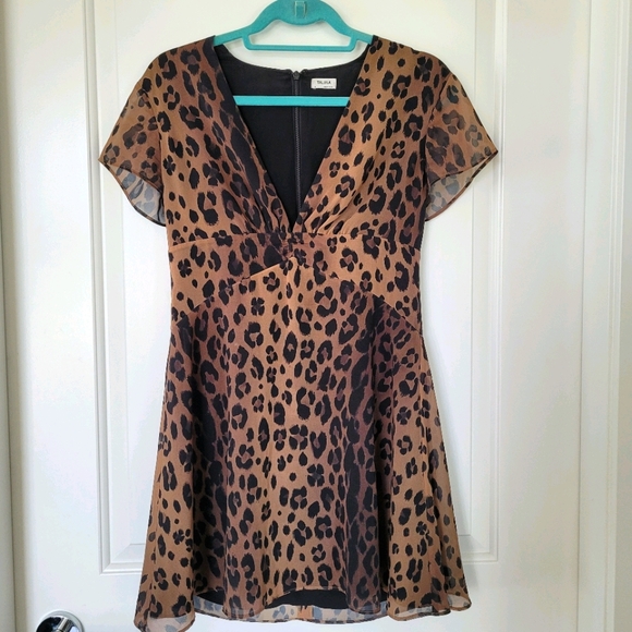 Talula Leopard Print Dress - Picture 2 of 4
